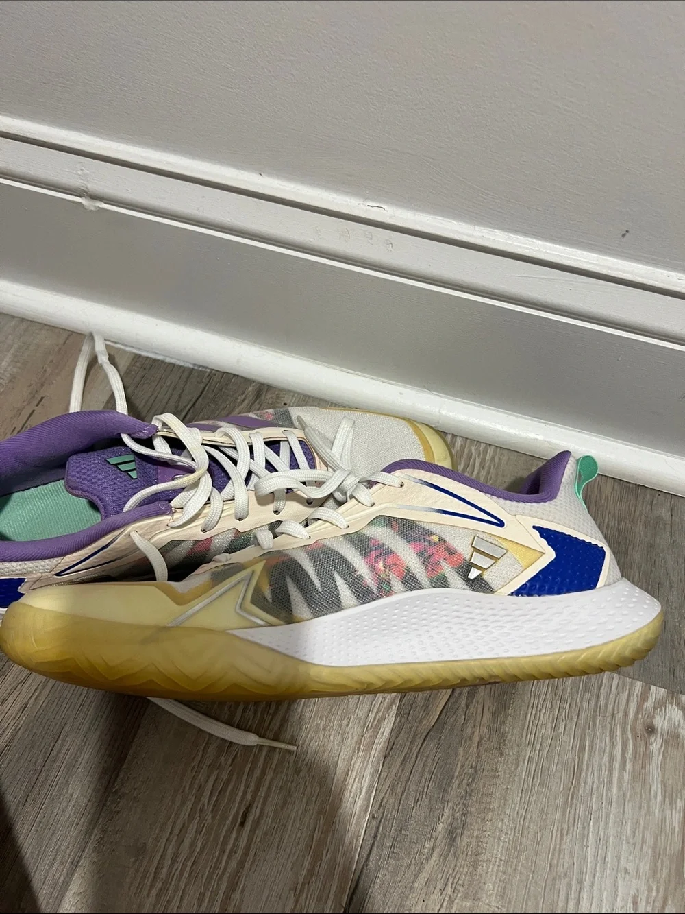 adidas Women’s Defiant Speed Sneakers Size 10